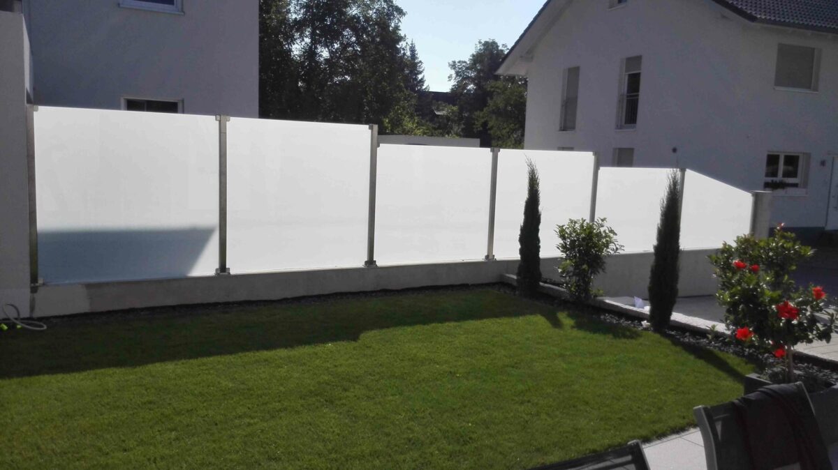 Gartenzaun Sichtschutz: Privatsphäre im grünen Paradies